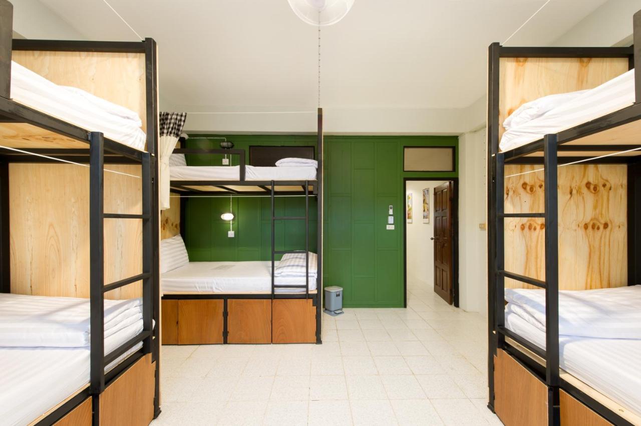 The Neighbors (adults Only) Hostel *