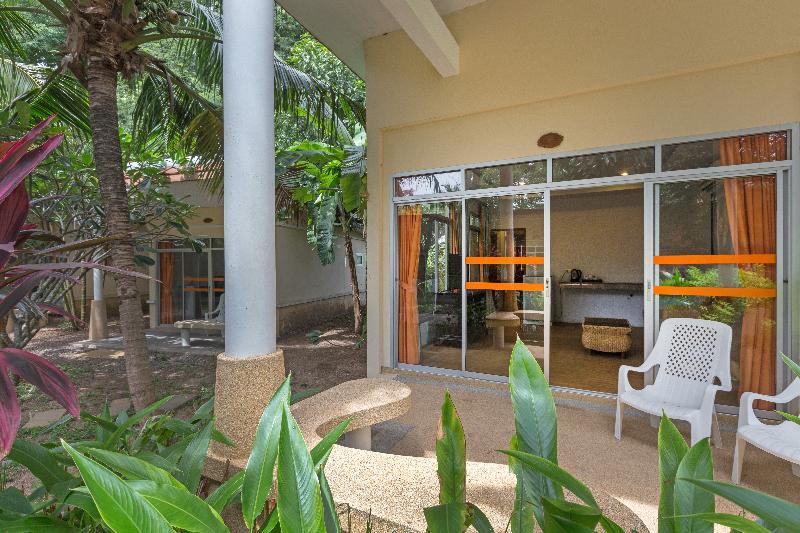 Phuket Sea Sha Extra 4* Rawai