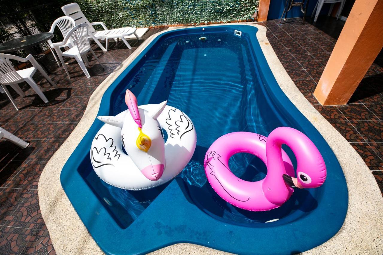 Only Blue Aparthotel 3*