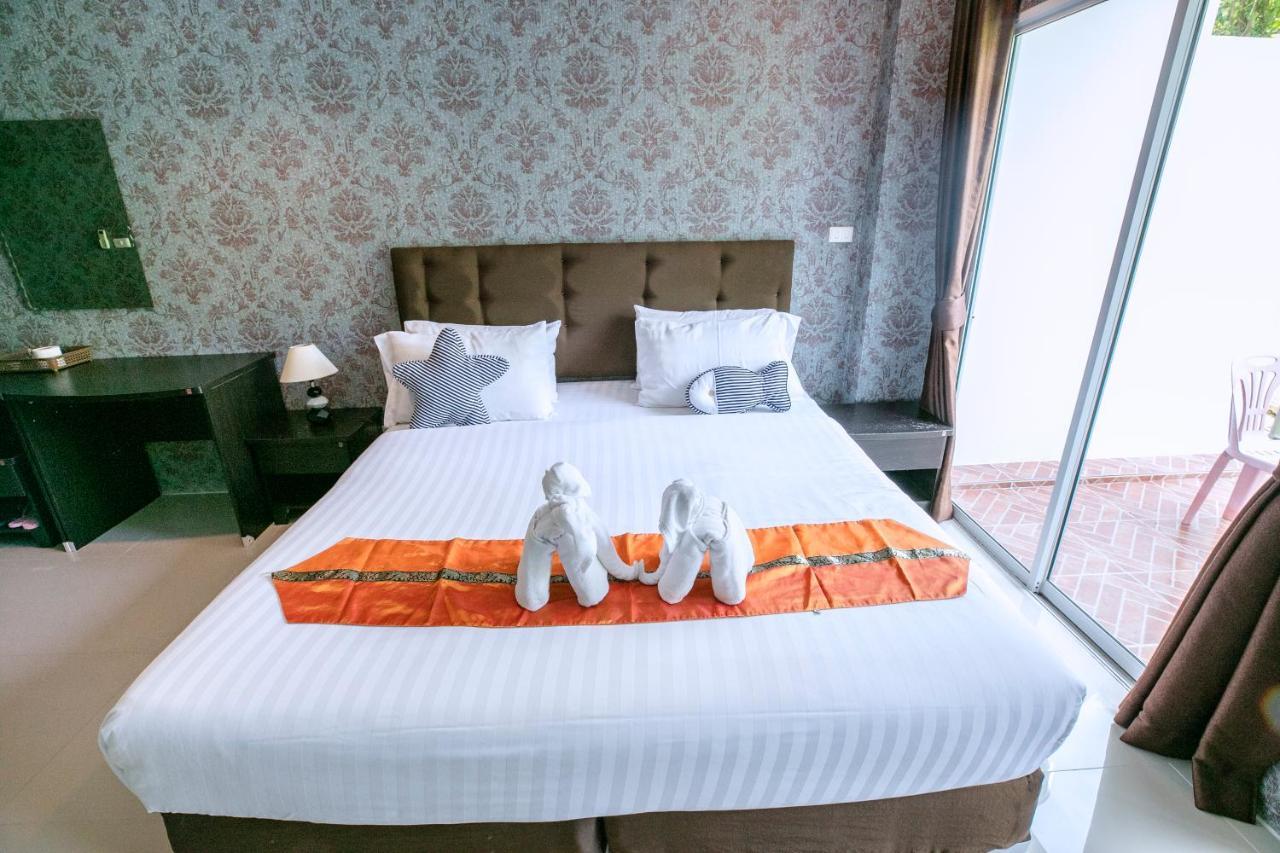 Only Blue Aparthotel