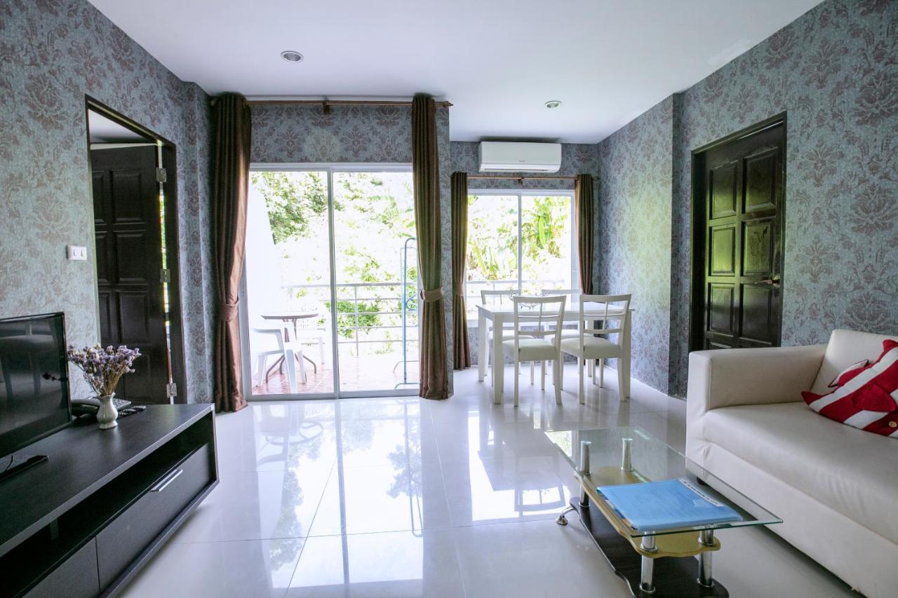 Only Blue Aparthotel 3*