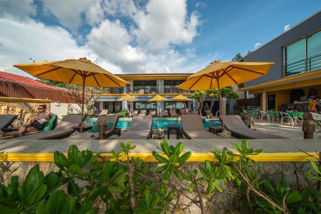 Beachfront Hotel Kamala Beach
