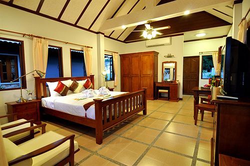 Hotel Chalong & Rawai