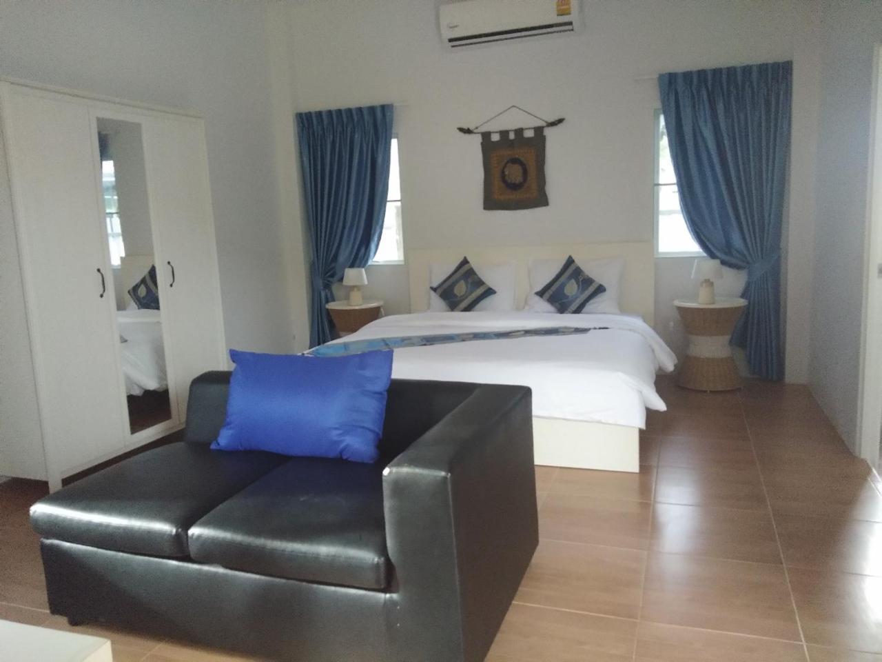 La Maison Ya Nui Phuket 2*