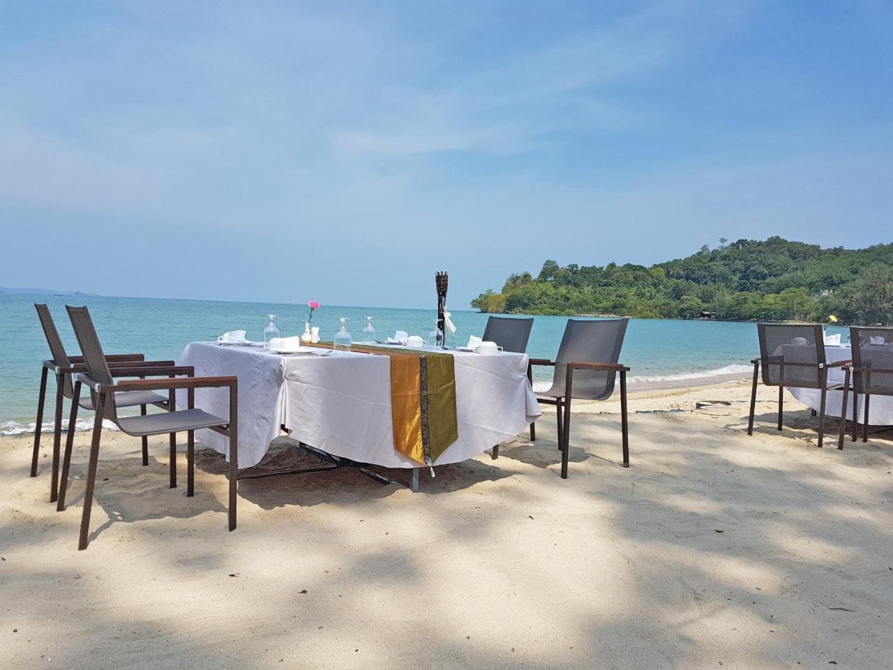 The Nchantra Pool Phuket Resort Koh Sirey