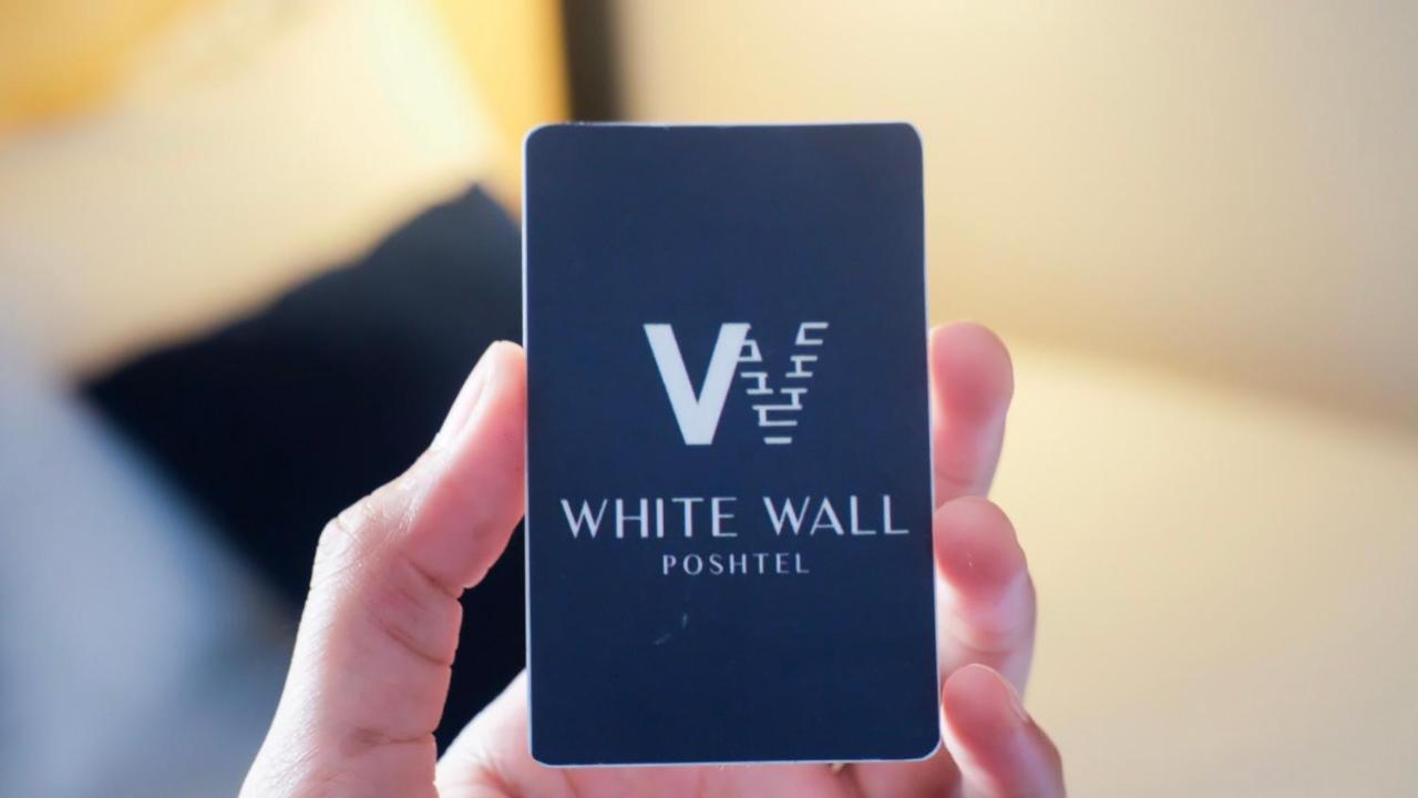 White Poshtel * Phuket