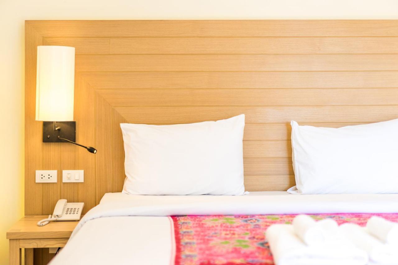 Hotel Baan Suwantawe Phuket