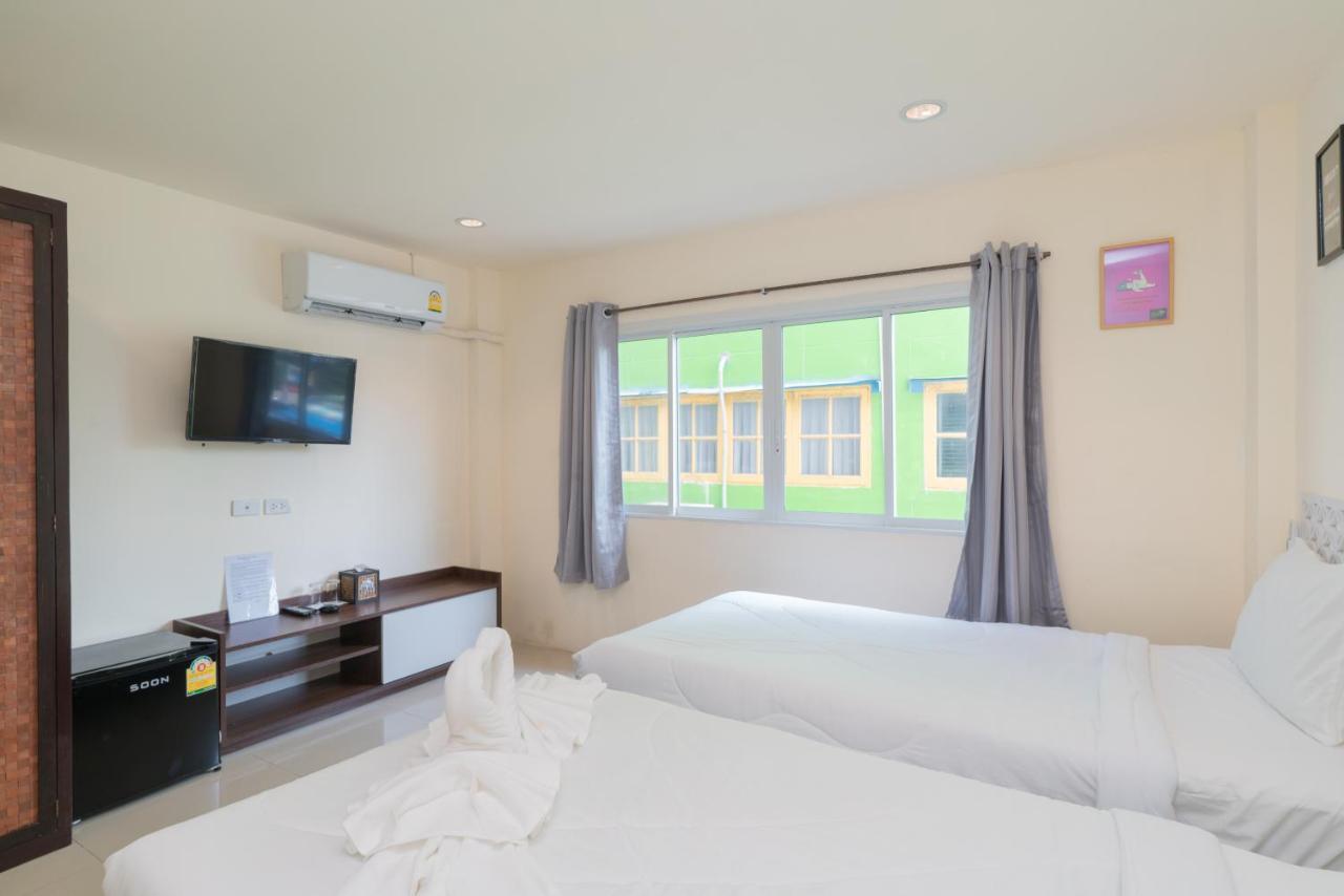 Hangover Hotel 3*