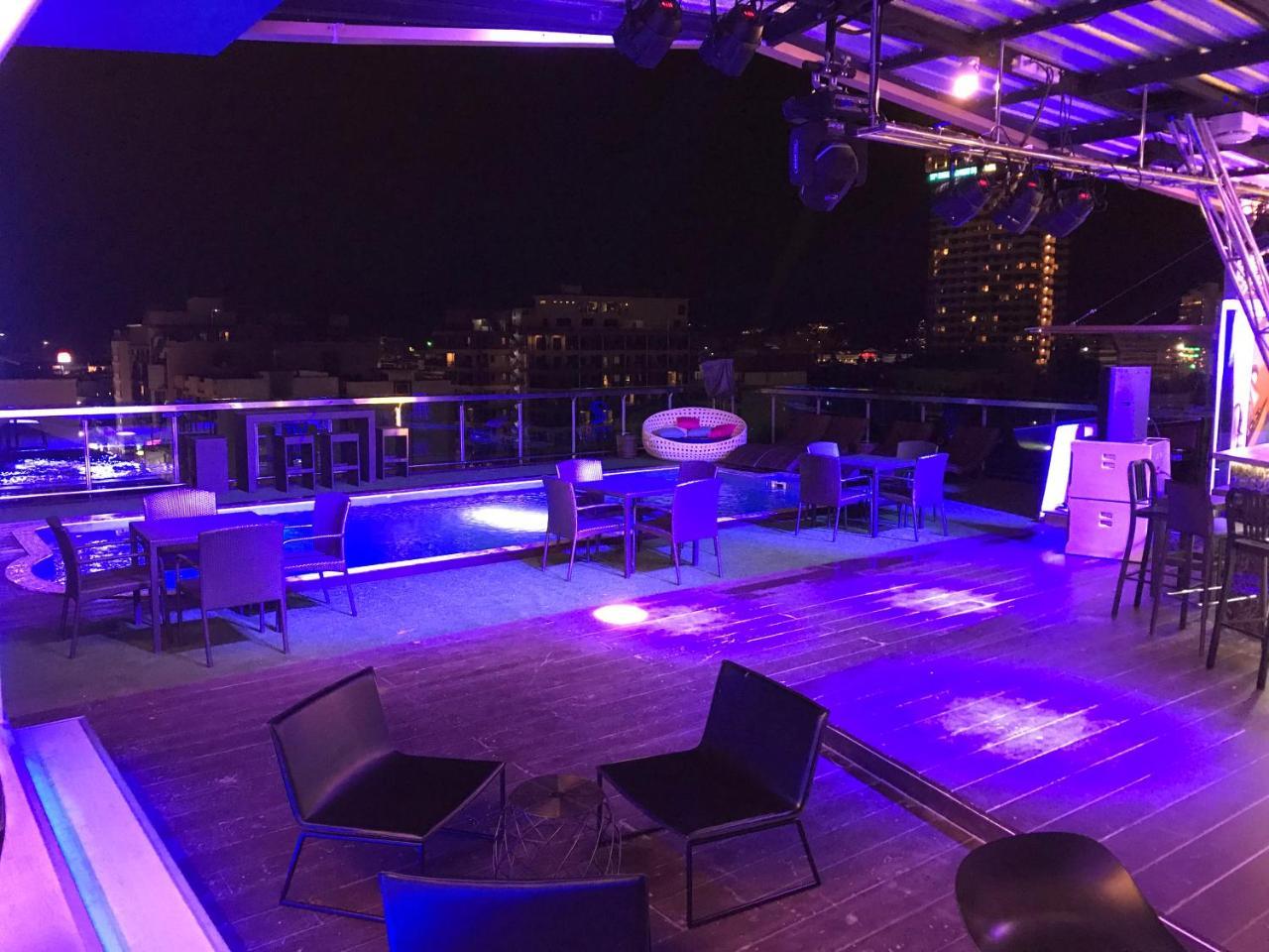 Hotel Dsure Phuket 4*