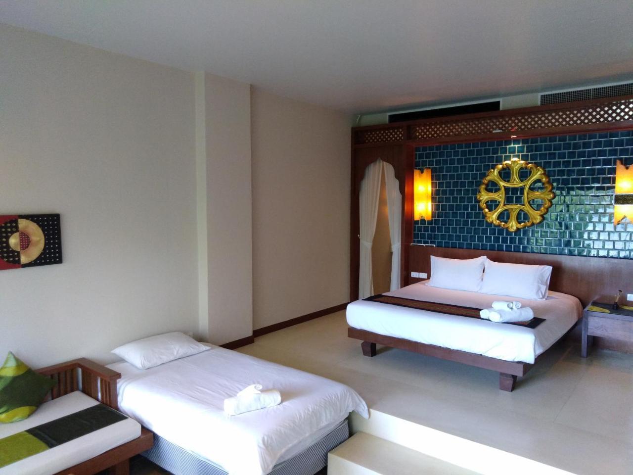 Bed & Breakfast C-view Boutique Rawai
