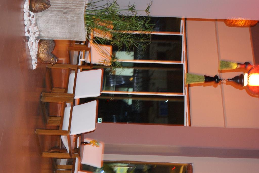 Rome Place Hotel