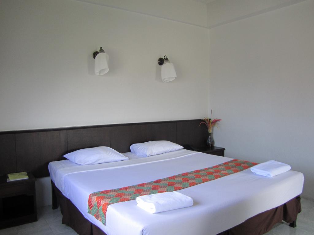 Rome Place 3*