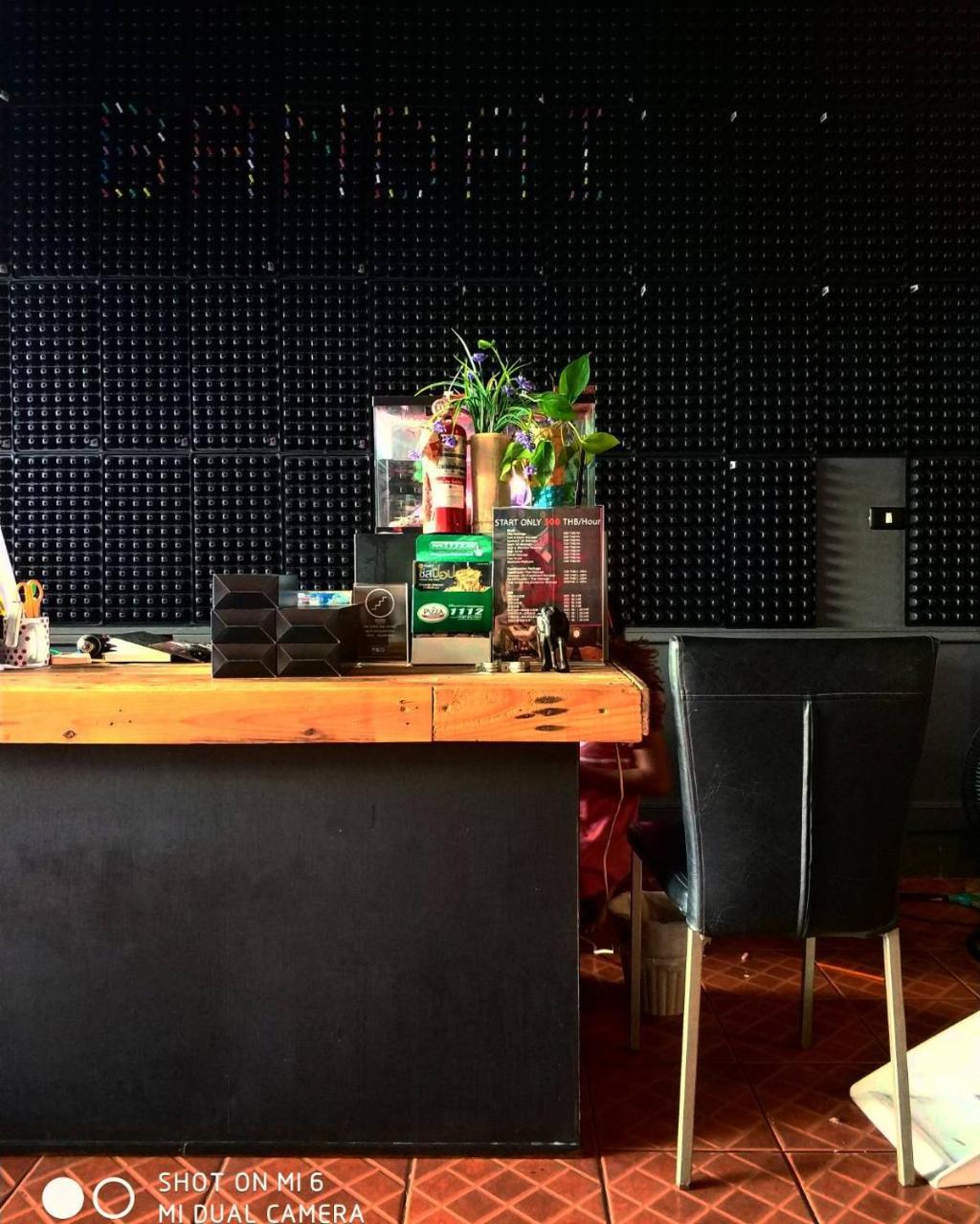 Bandai Ll Poshtel Phuket