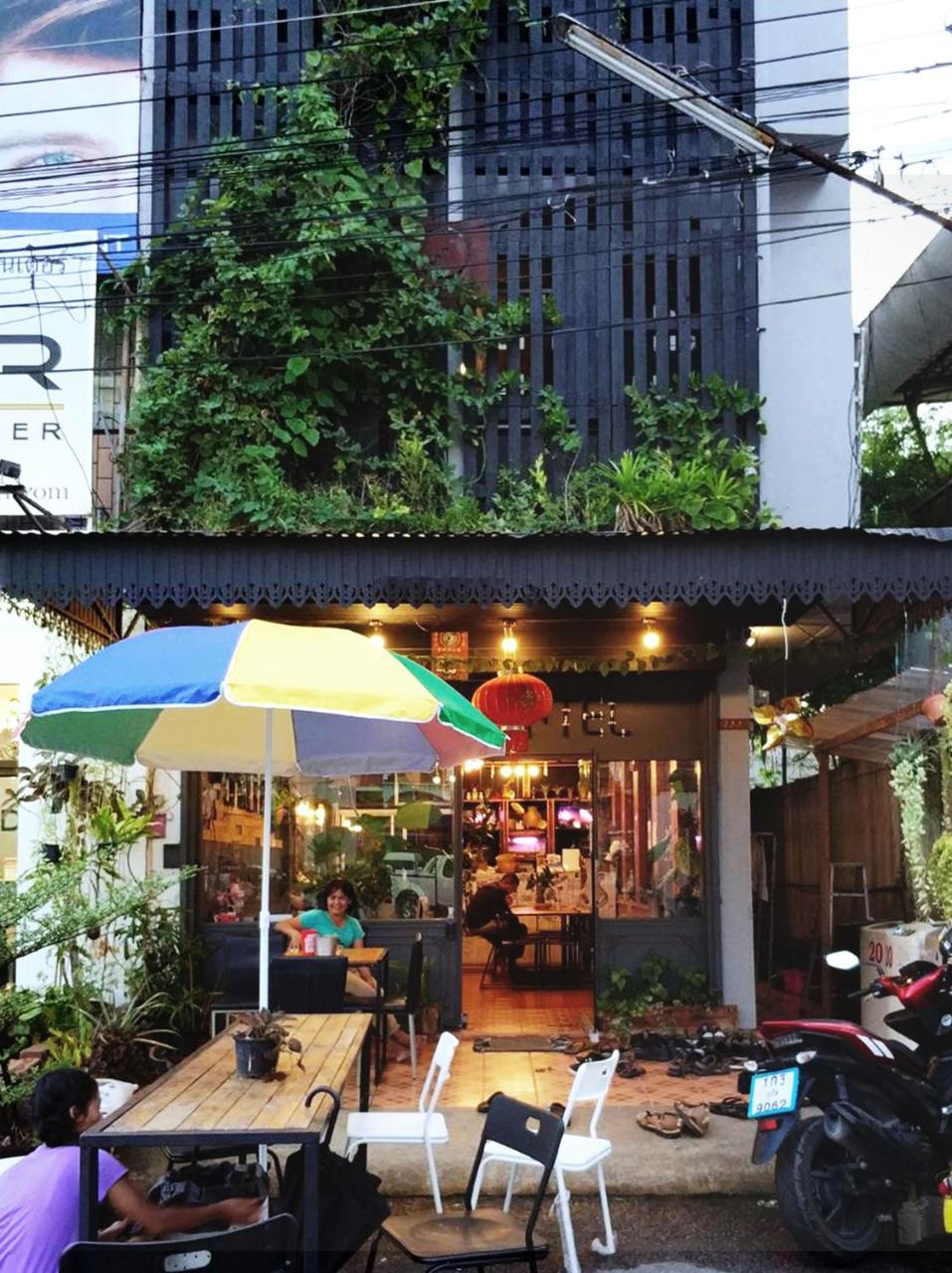 Bandai Ll Poshtel Hostel