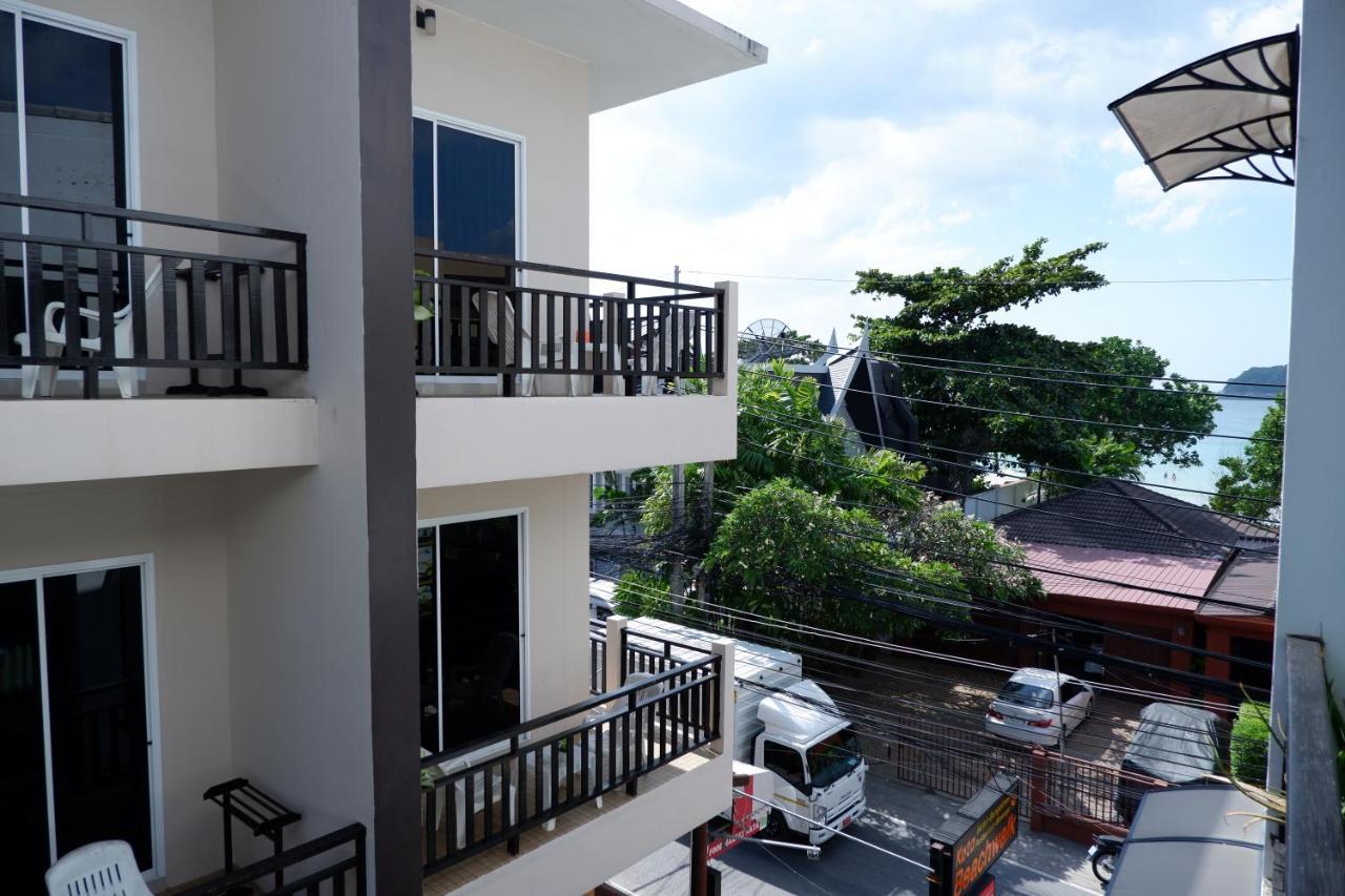 Hotel Kata Beachwalk And Kata Beach (Phuket)