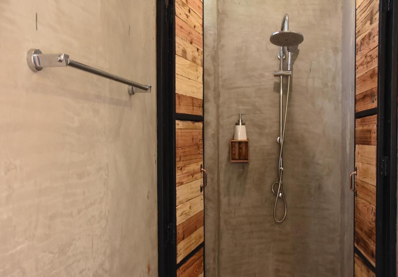 Bandai Ll Poshtel Hostel Phuket