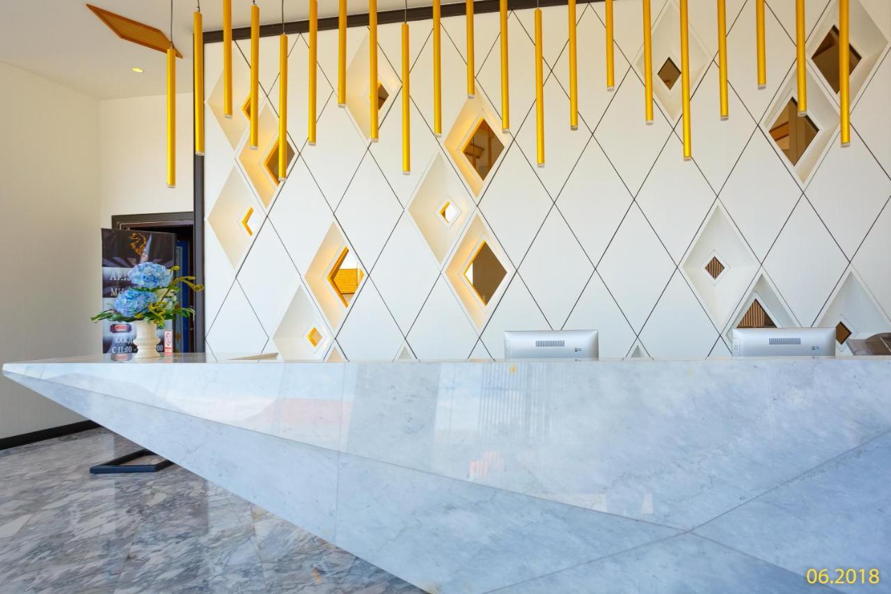 The Aristo By Holy Cow 212 * Phuket
