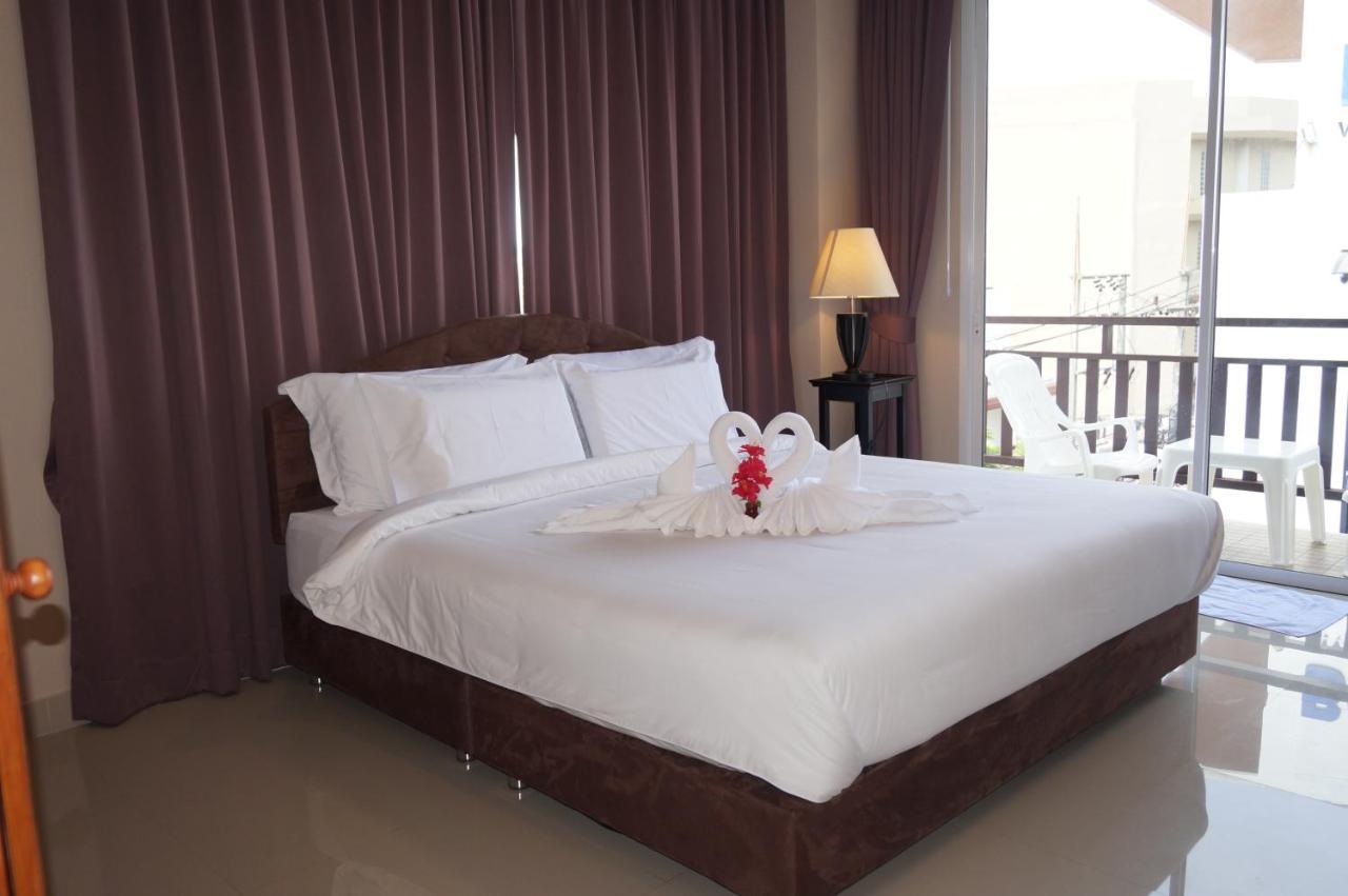 Hotel Kata Beachwalk And