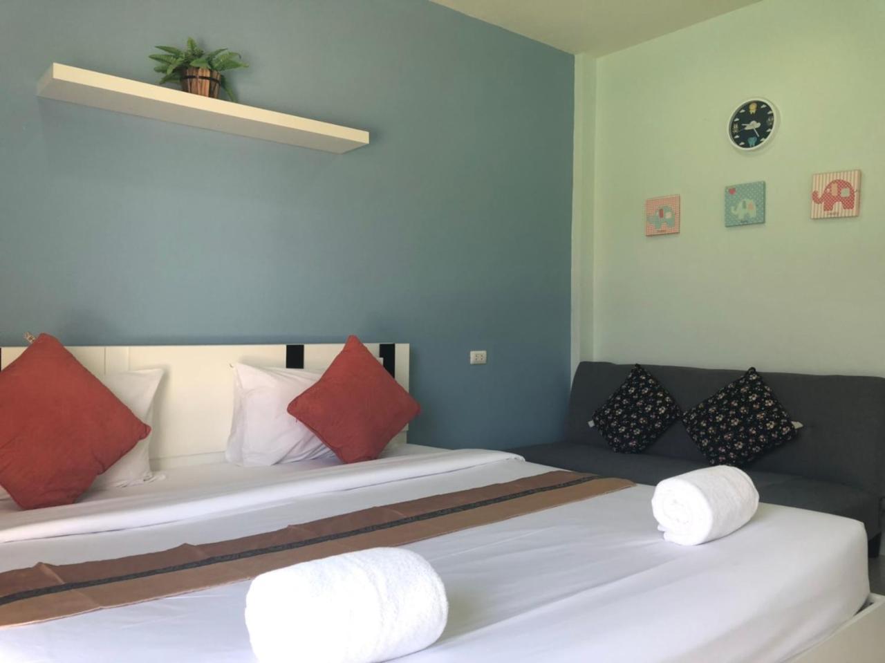 Khao Oat Airport Guest house