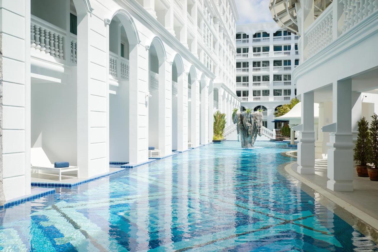 Moevenpick Myth Phuket Patong