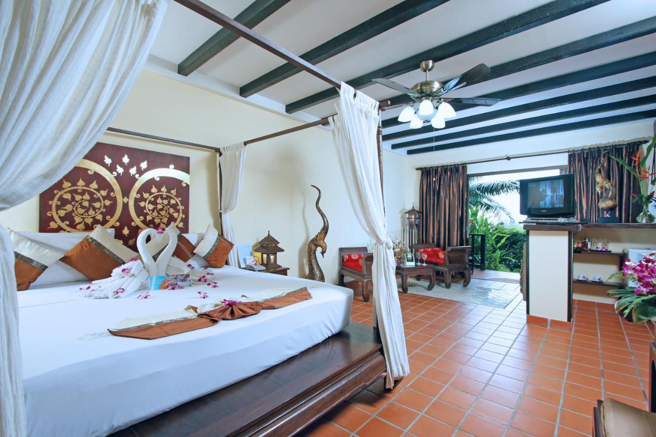 Boomerang Village Resort