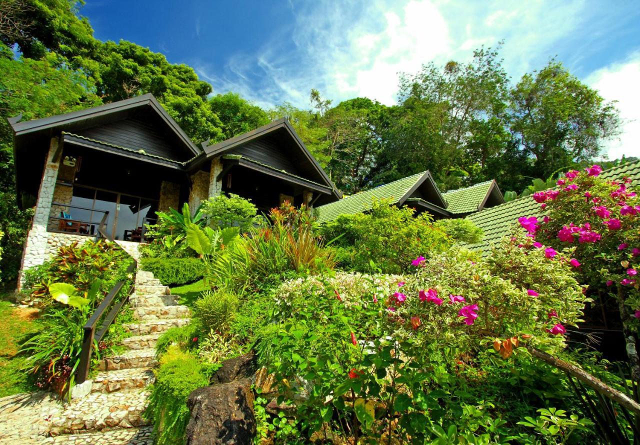 Boomerang Village Karon