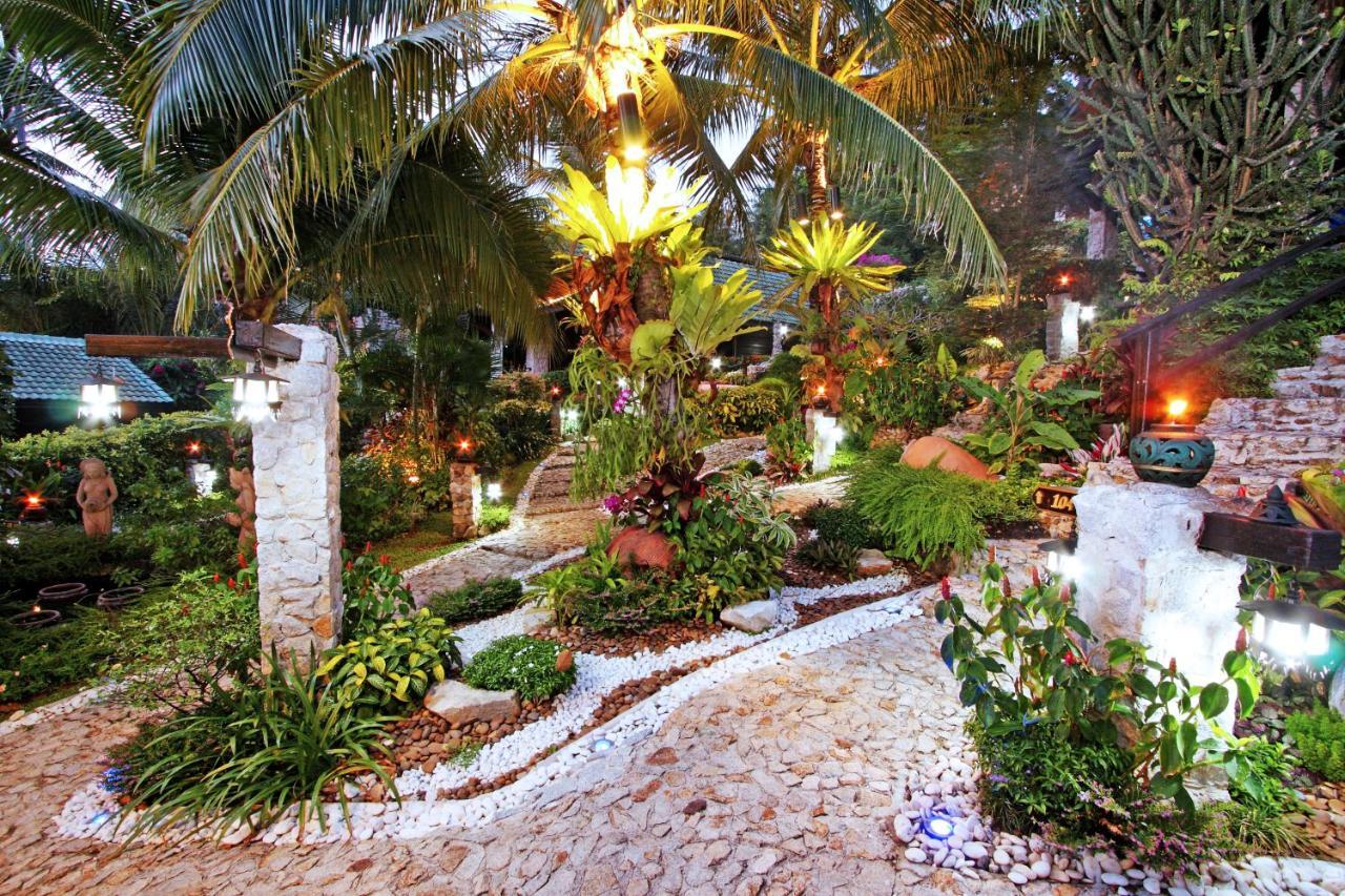 Boomerang Village
