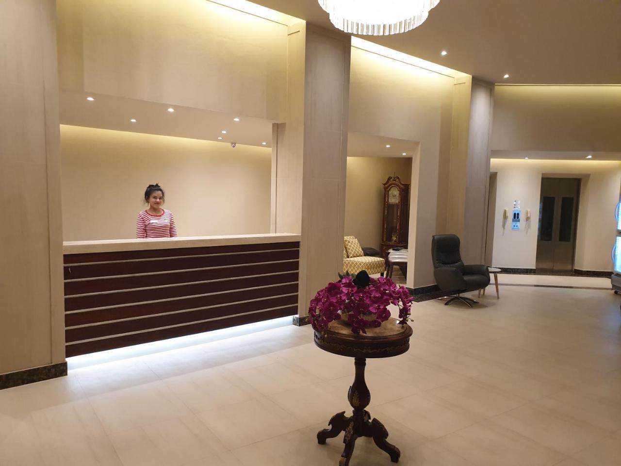 Hilltop Hotel 4*