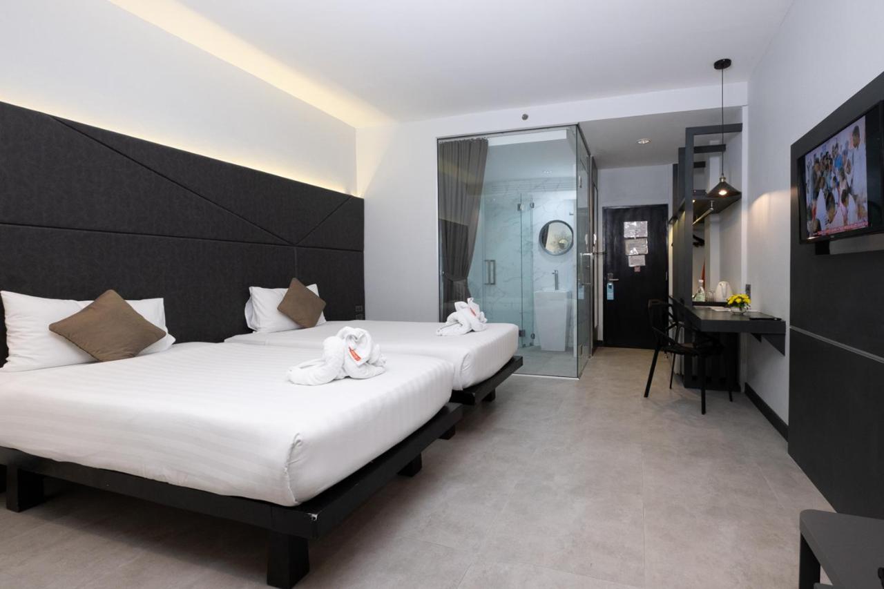 The Royal Palm Front Hotel Patong