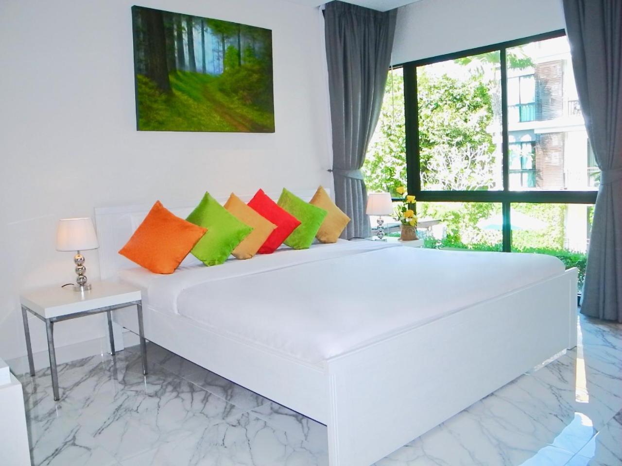 Title 2-bedroom Pool View Apartment *