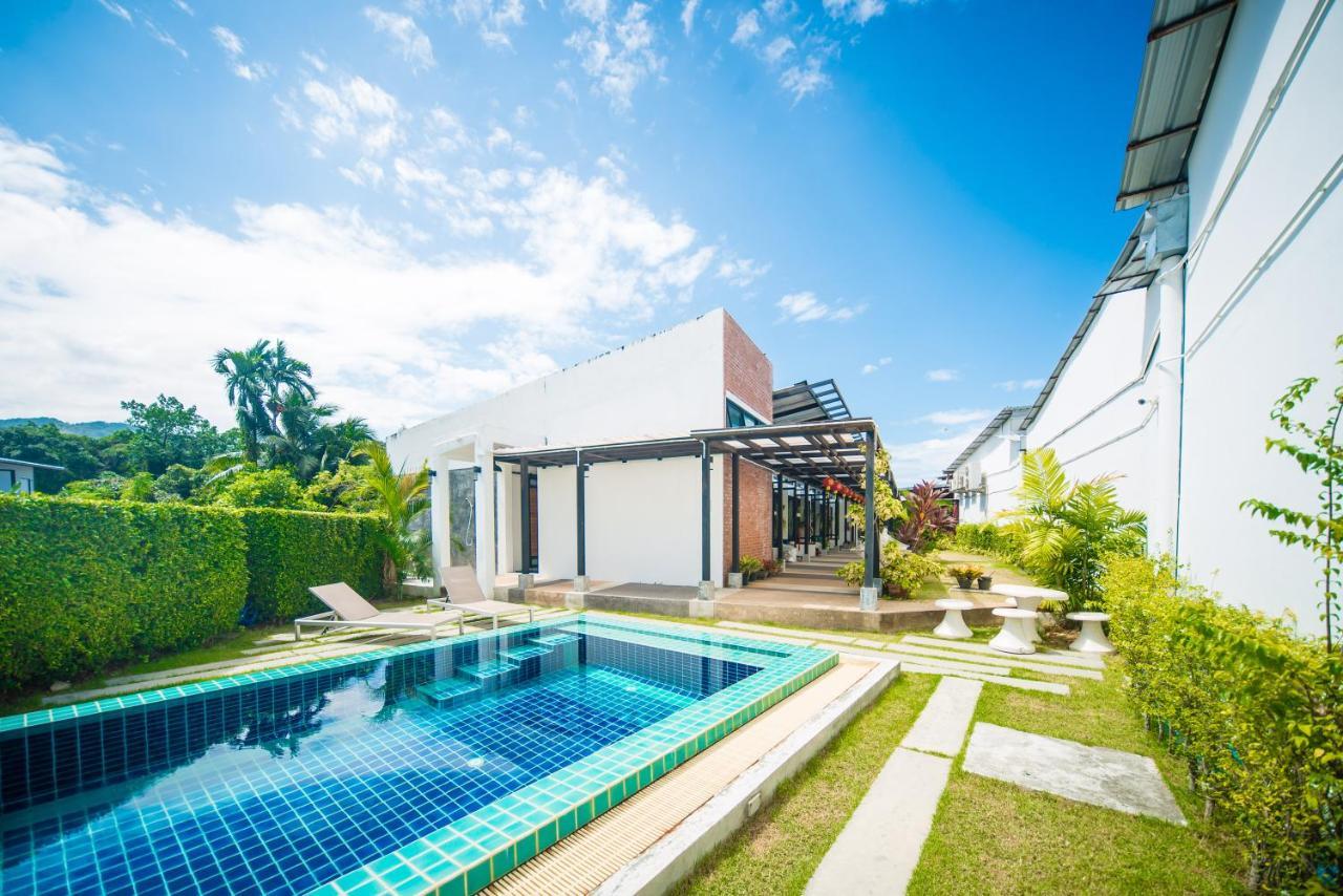 Chillhub Phuket Bang Tao Beach (Phuket)