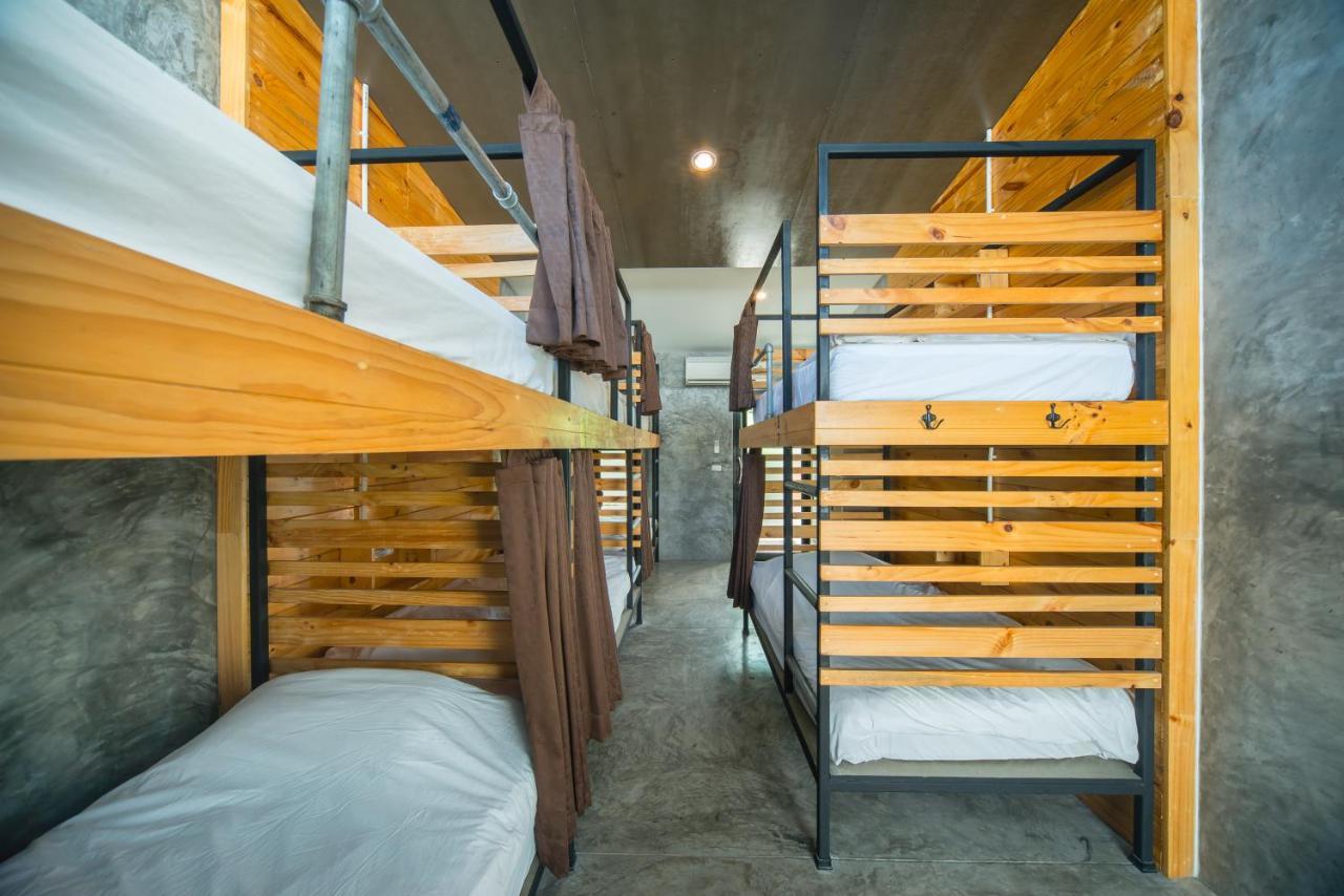 Chillhub Phuket Bang Tao Beach (Phuket)