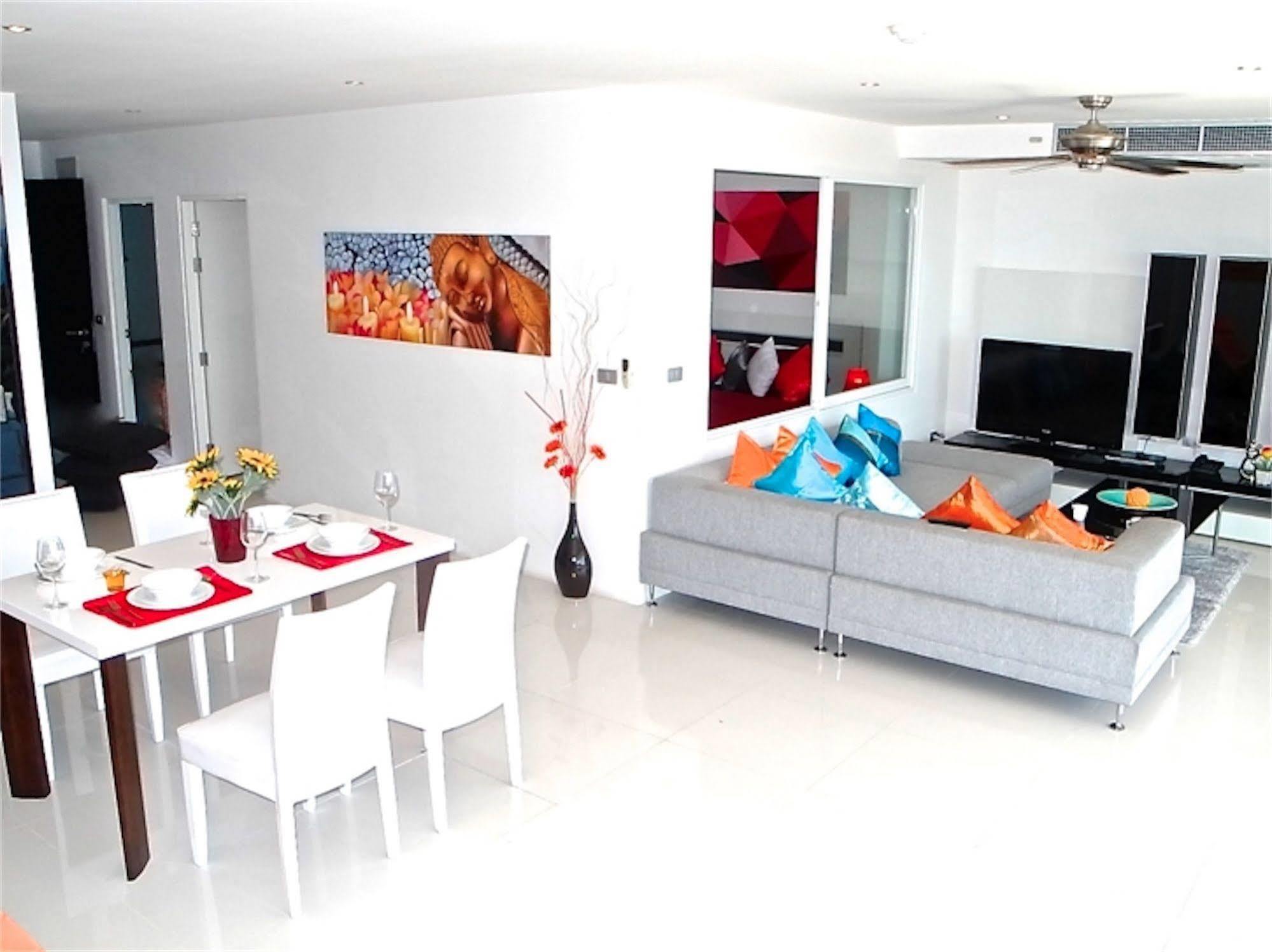 Sunset Plaza By Resava Apartment *