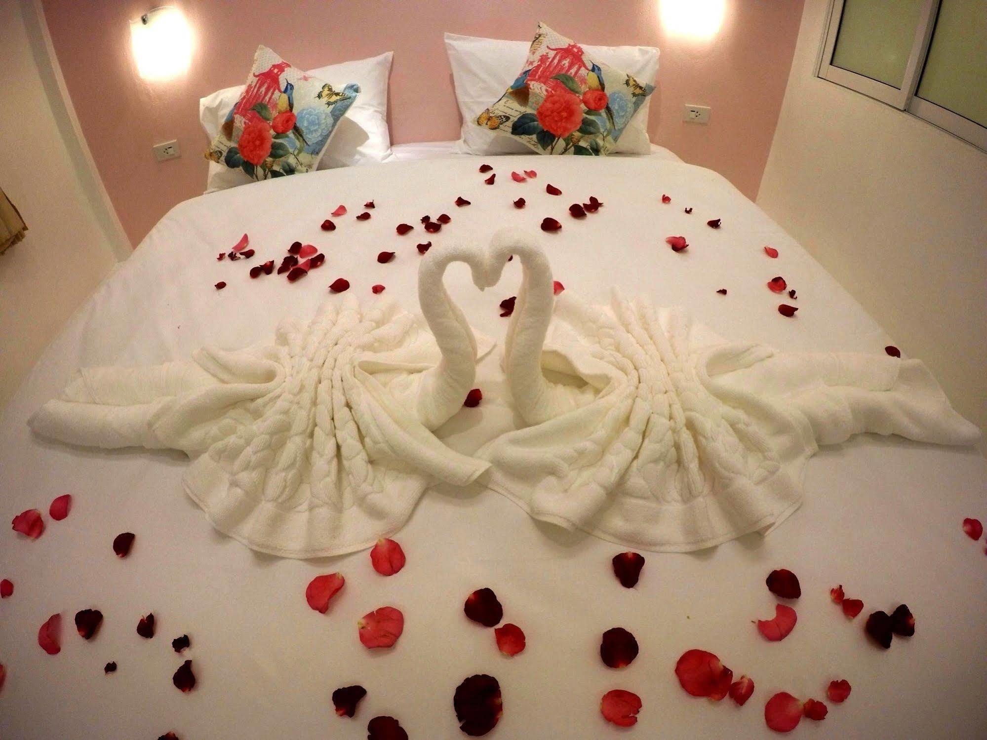 Hotel At We