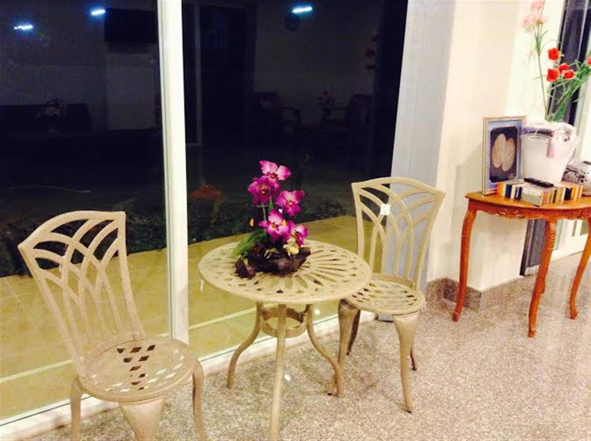 Siray House 2*