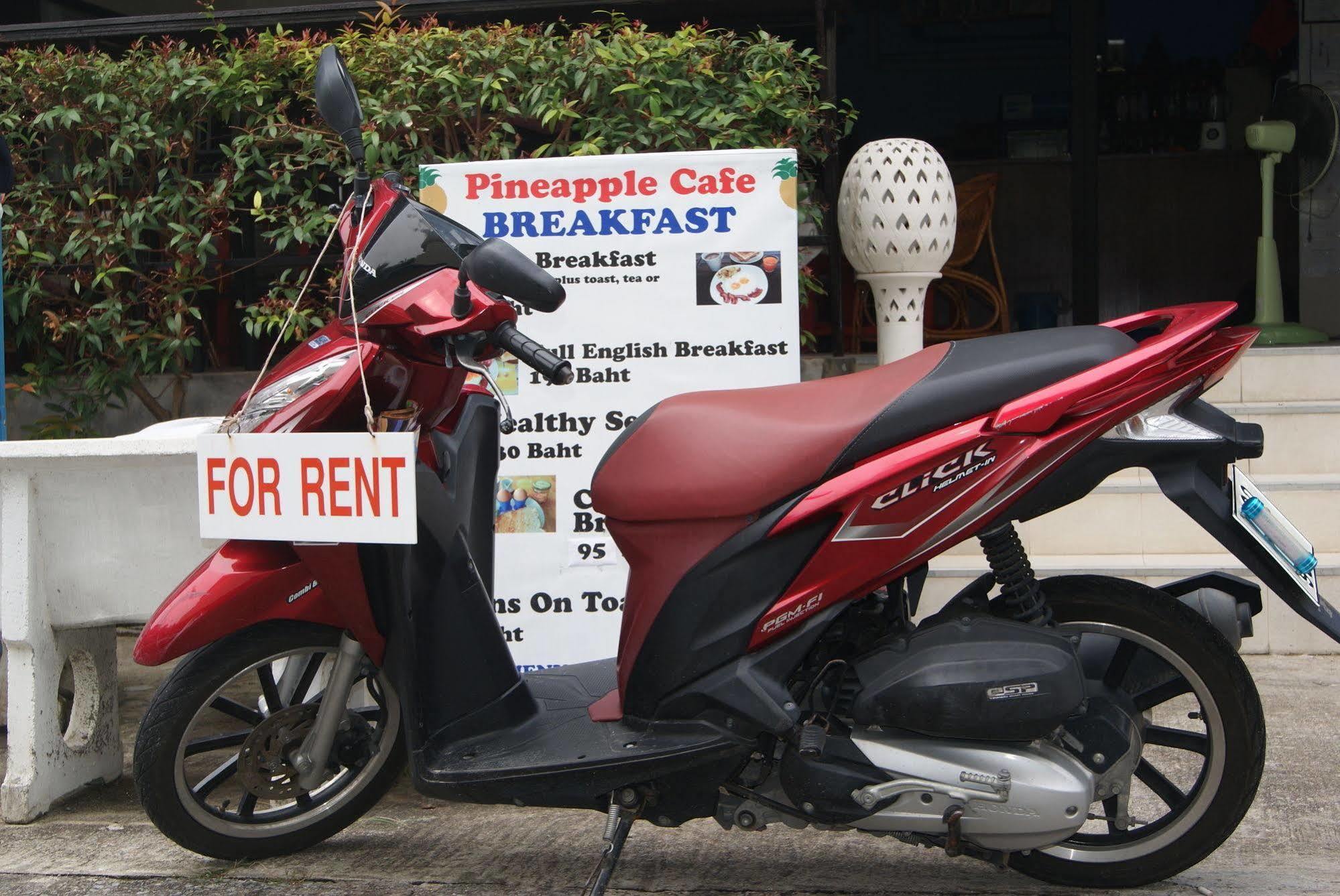 Pineapple Guest house 2*