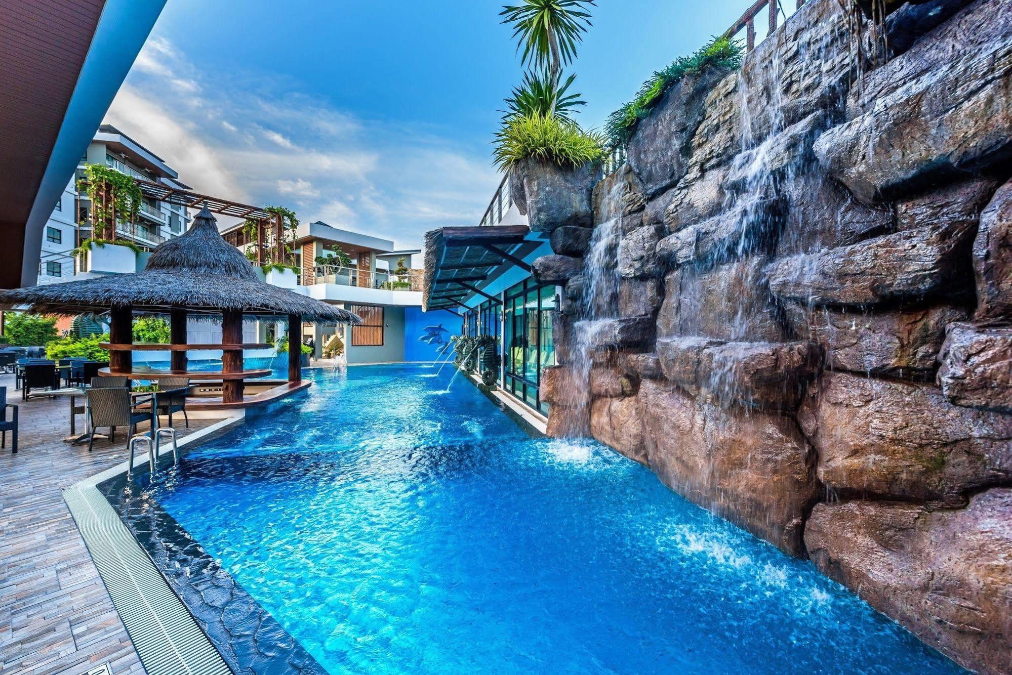 Aparthotel Chalong Miracle Lakeview 4*