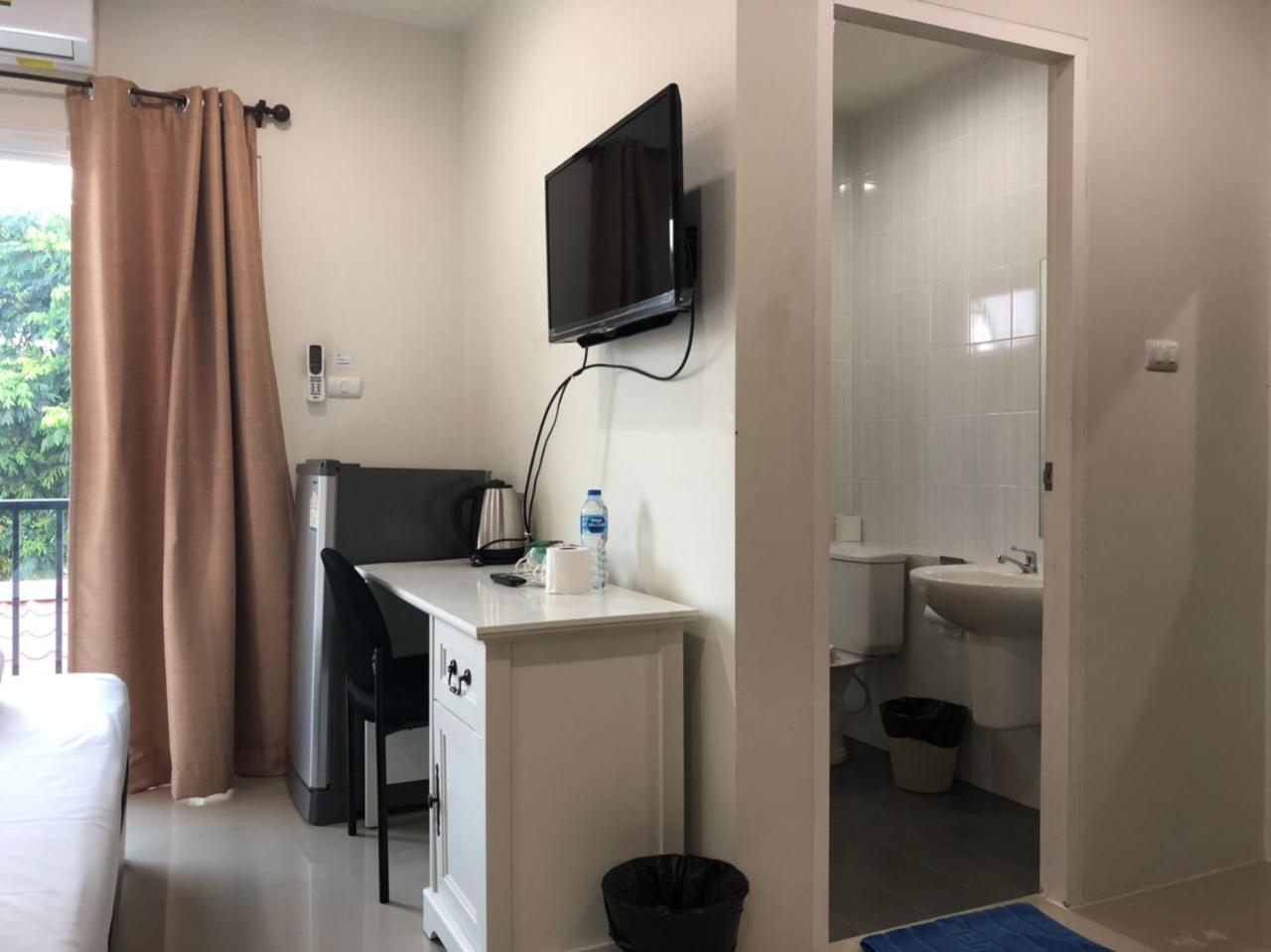 Khao Oat Airport Guest house 2*