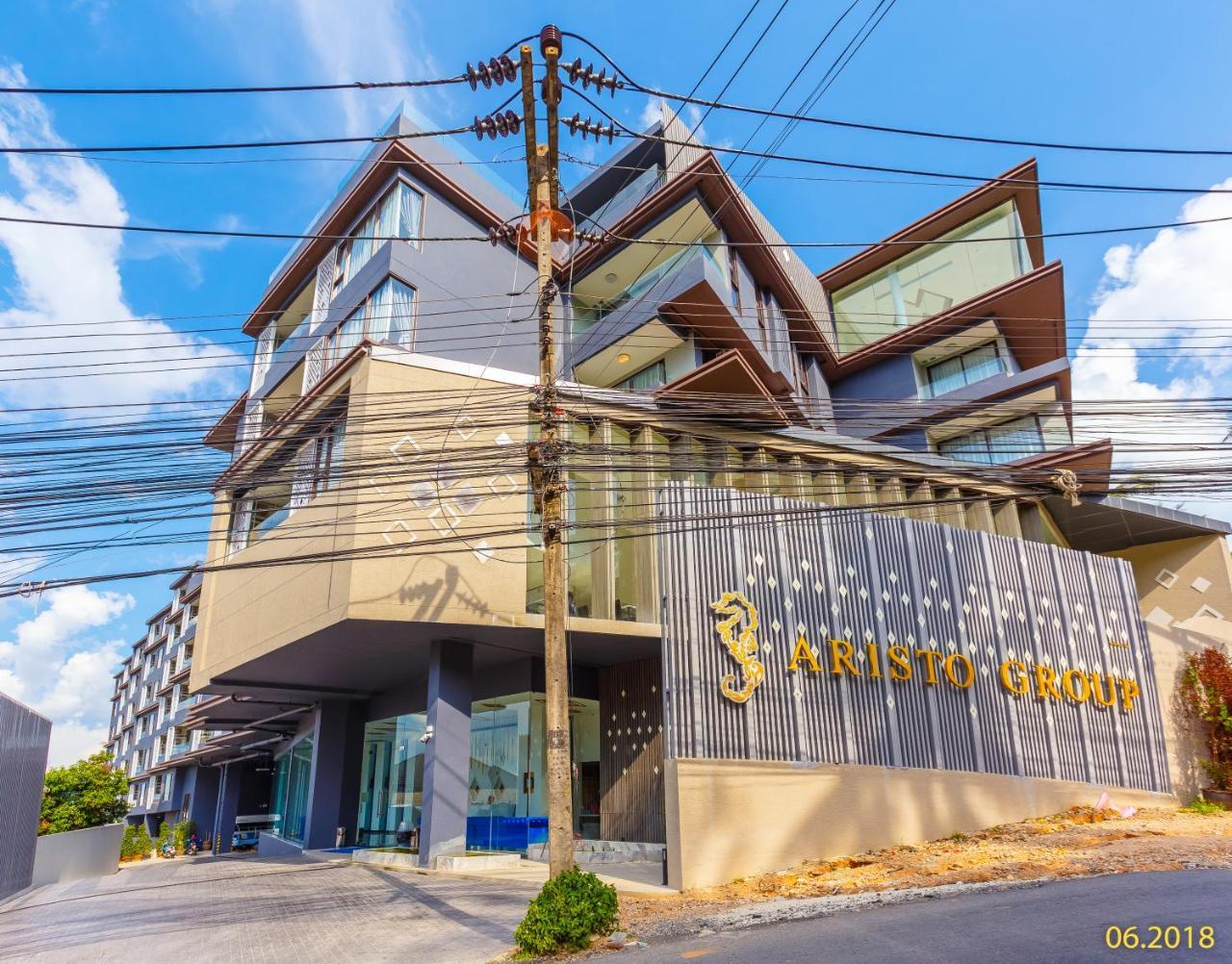 The Aristo By Holy Cow, Studio, Mountain View * Surin Beach (Phuket)