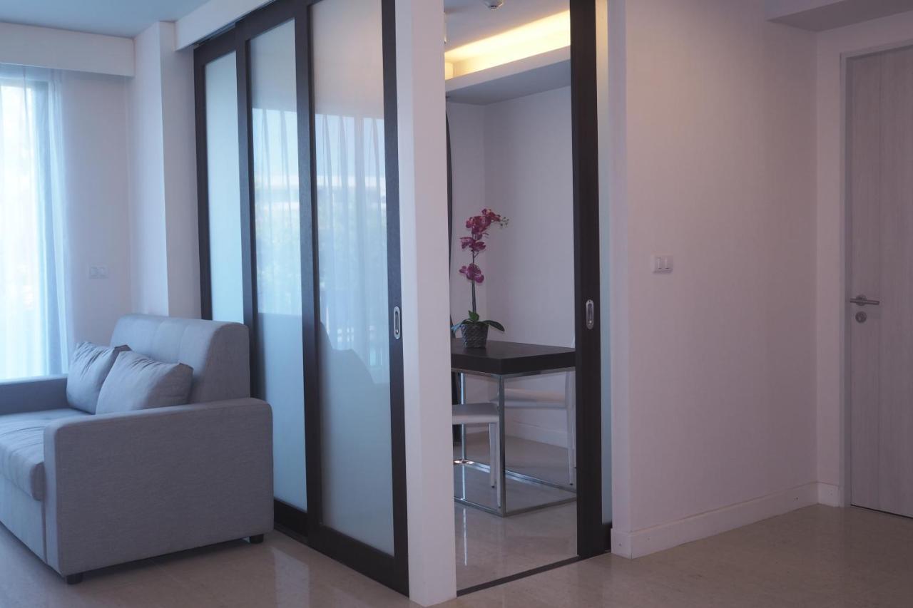 Aparthotel The Aristo By Holy Cow, 4-br Loft, 150 M2, Pool View Surin Beach (Phuket)