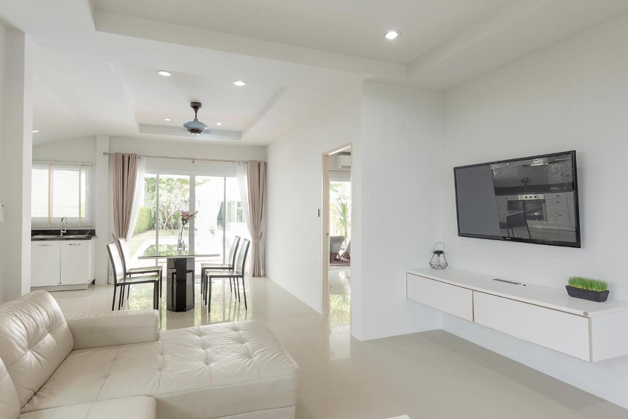 Baan Promphun Pool By Bv Villa *