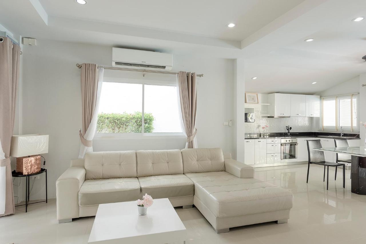 Baan Promphun Pool By Bv Villa Si Sunthon