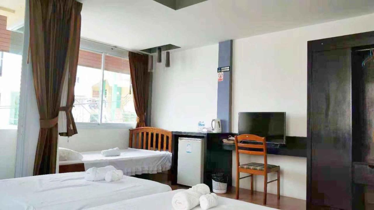 Wechat Hotel Patong