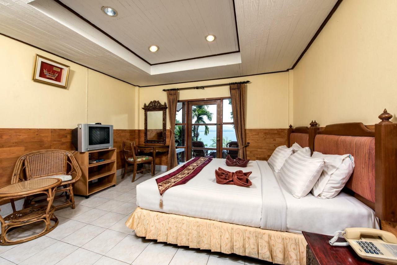 Baan Hill Phuket Resort