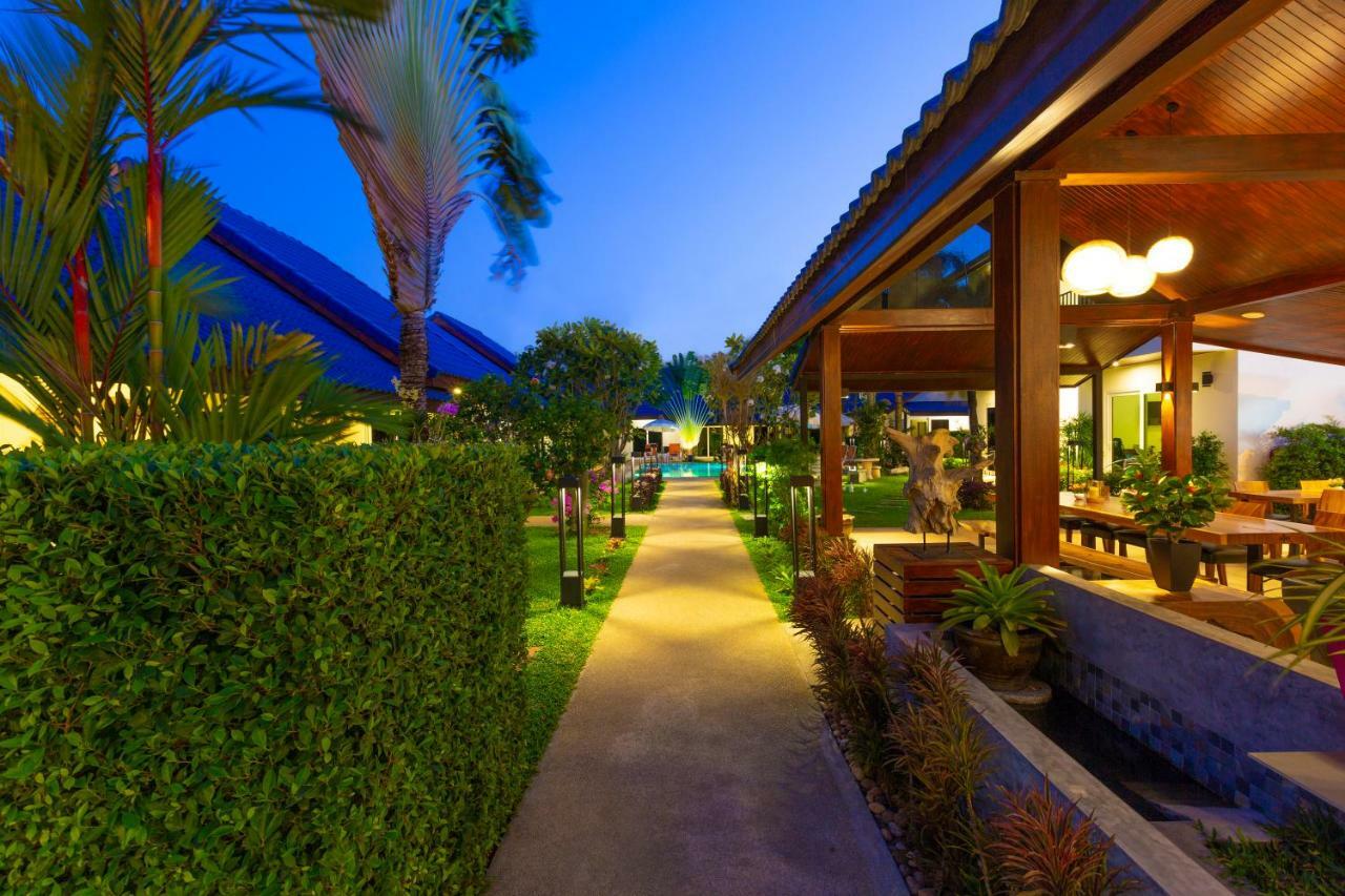 Phuket Airport - Sha Extra