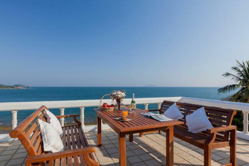 Baan Khunying Secluded Phuket Beachfront *