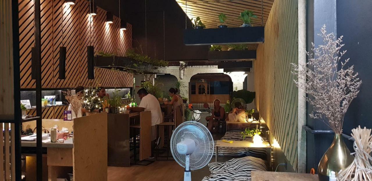 Hugger (adults Only) 2* Phuket
