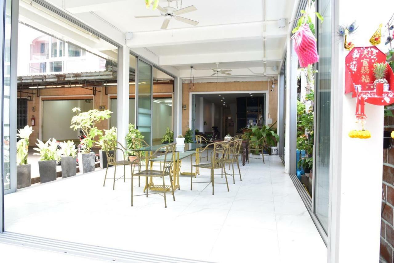 Hotel Baan Petcharat Patong