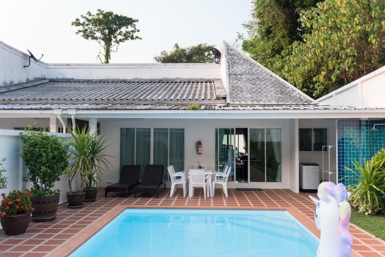 Baan Promphun Pool By Bv Si Sunthon