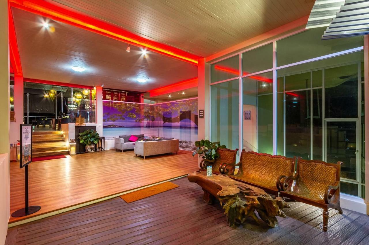 Hilltop Hotel Hotel